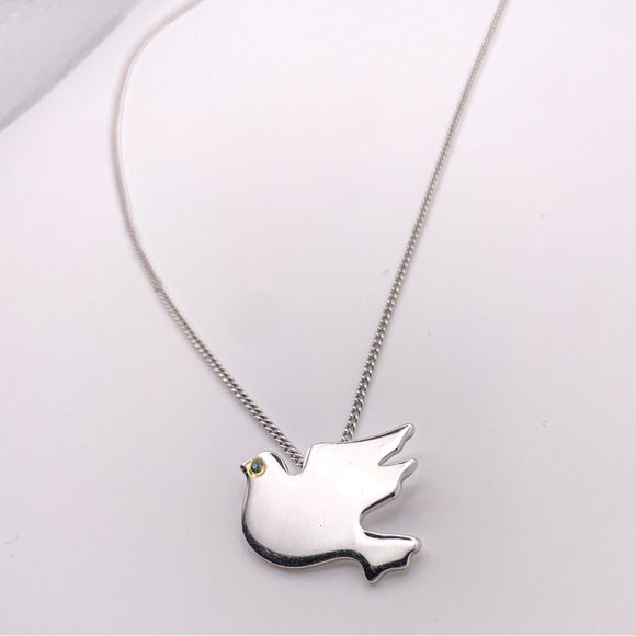 Vintage 1970’s Signed Avon Shiny Silver Tone and Rhinestone Peace Dove Necklace - Picture 1 of 5